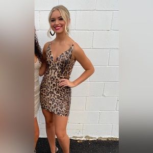 Homecoming dress. Worn once. Size is a 00 but can fit a 0-2.